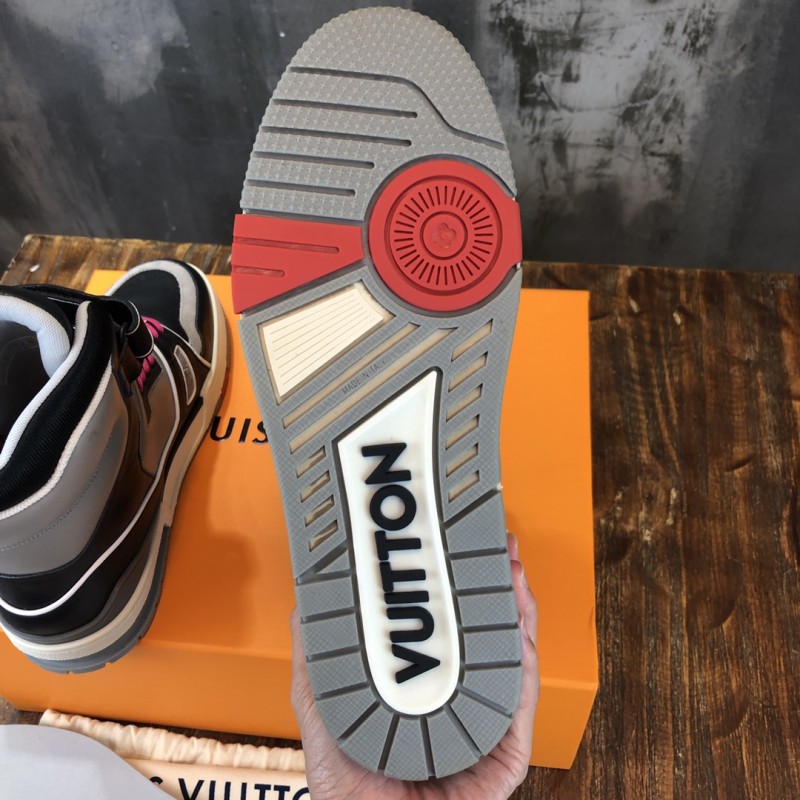 Louis Vuitton Trainer Sneakers 17