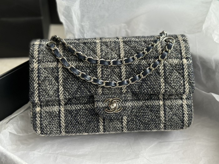 Handbag Chanel 01112 size 25 Cm