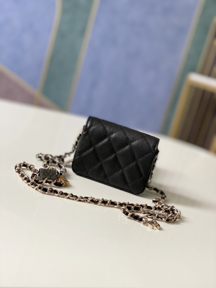 Handbag Chanel 81161 size 10 7.5 2 cm