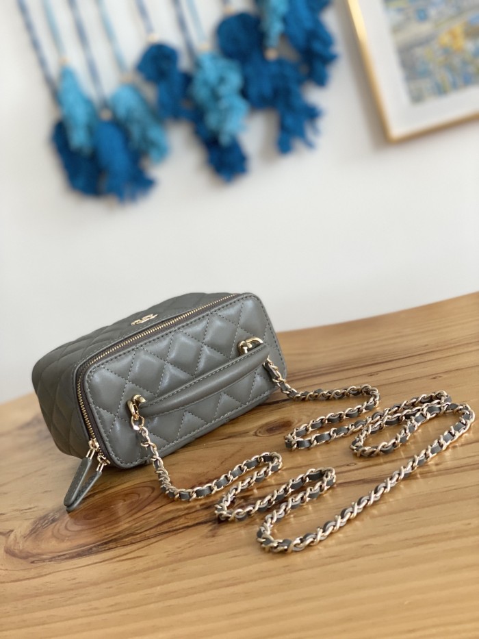 Handbag Chanel 81211 size 9.5 17 8 cm