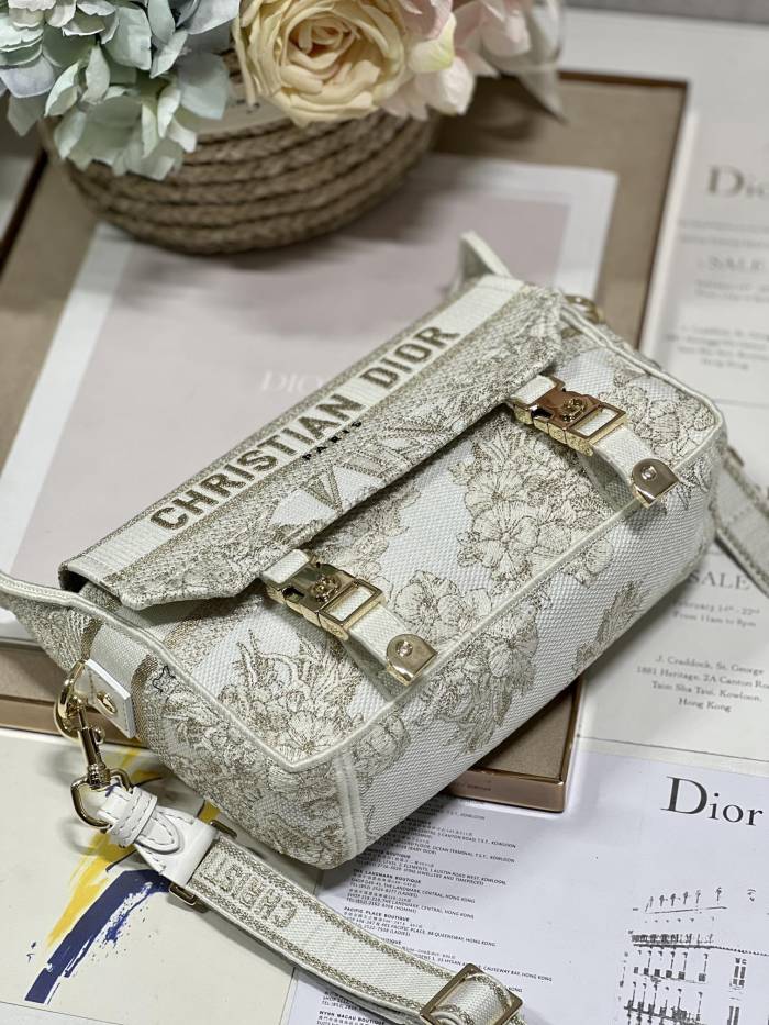 Handbag Dior 9017 size 23×15×8 cm
