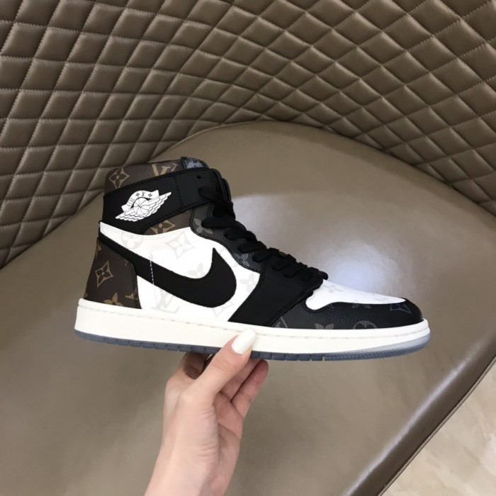 Louis Vuitton & Nike sneaker 13