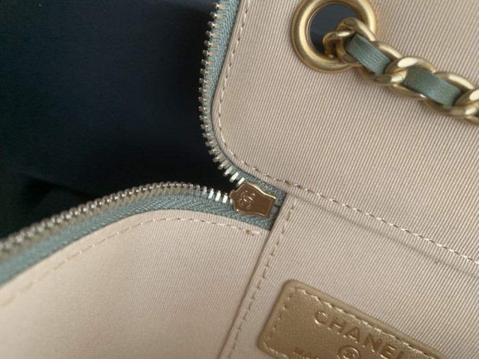 Handbag Chanel size 8.5cmx11cmx7 cm