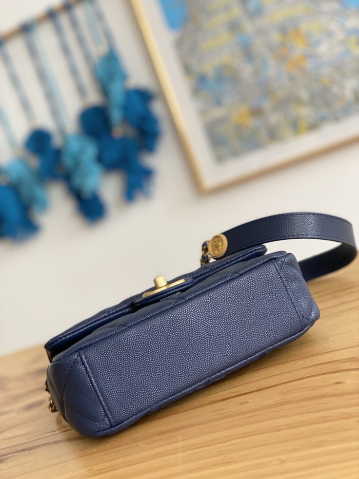 Handbag Chanel 3369 size 21X14.5X6 cm