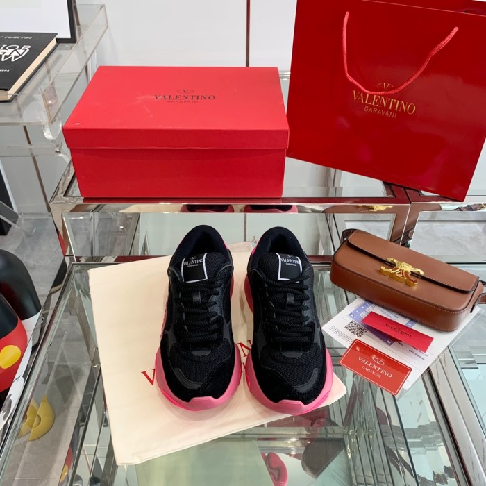VALENTINO GARAVANI Bubbleback Sneaker 3