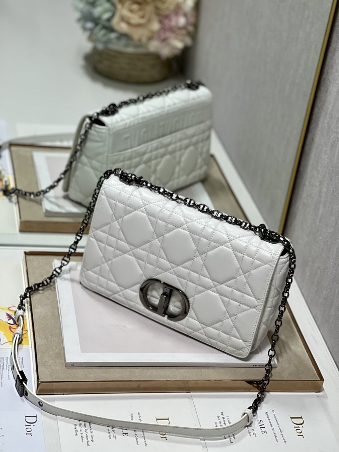 Handbag Dior 1200 size 28 cm