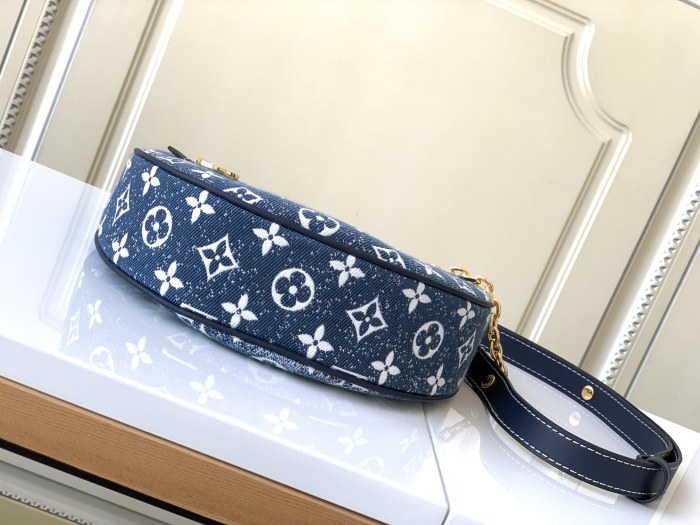 Handbag Louis Vuitton M81166 size 24.0 x 22.0 x 6.0 cm
