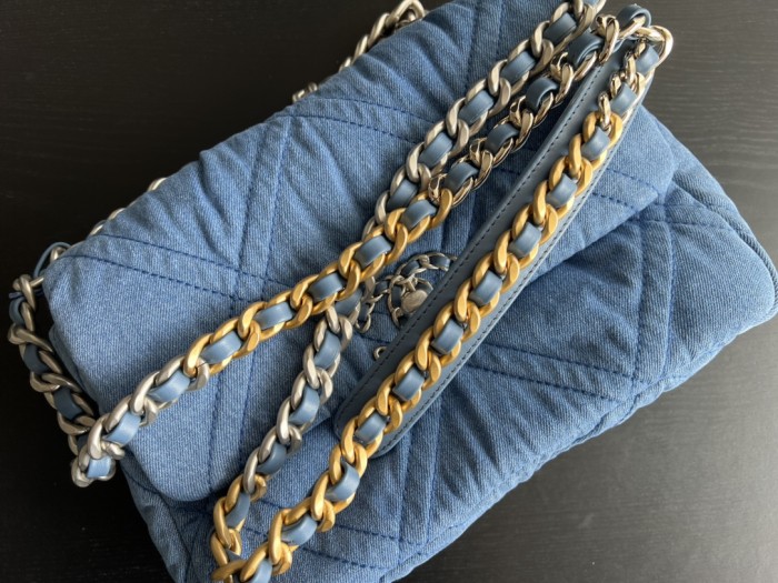 Handbag Chanel size 26 cm