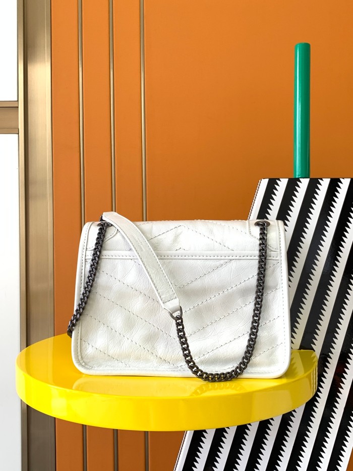 Handbags SAINT LAURENT 533037 size 22X16.5X7.5 CM