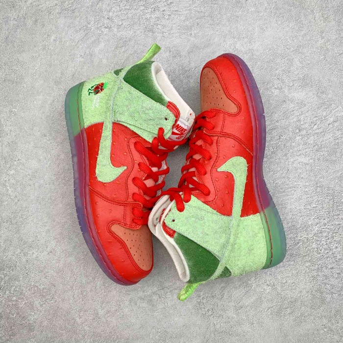 Nike SB Dunk High Strawberry Cough