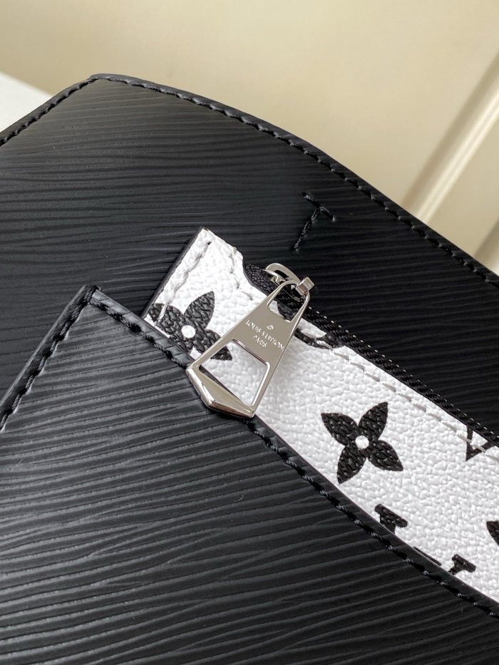 Handbag Louis Vuitton M59952 size 25 x 17 x 11 cm