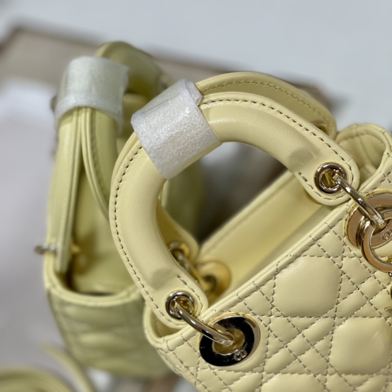Handbag Dior 6601 size 12*10*5 cm