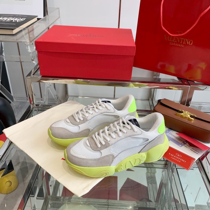 VALENTINO GARAVANI Bubbleback Sneaker 3
