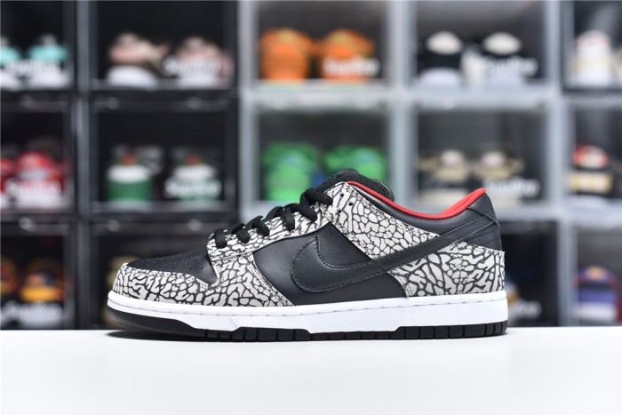 Nike Dunk SB Low Supreme Black Cement