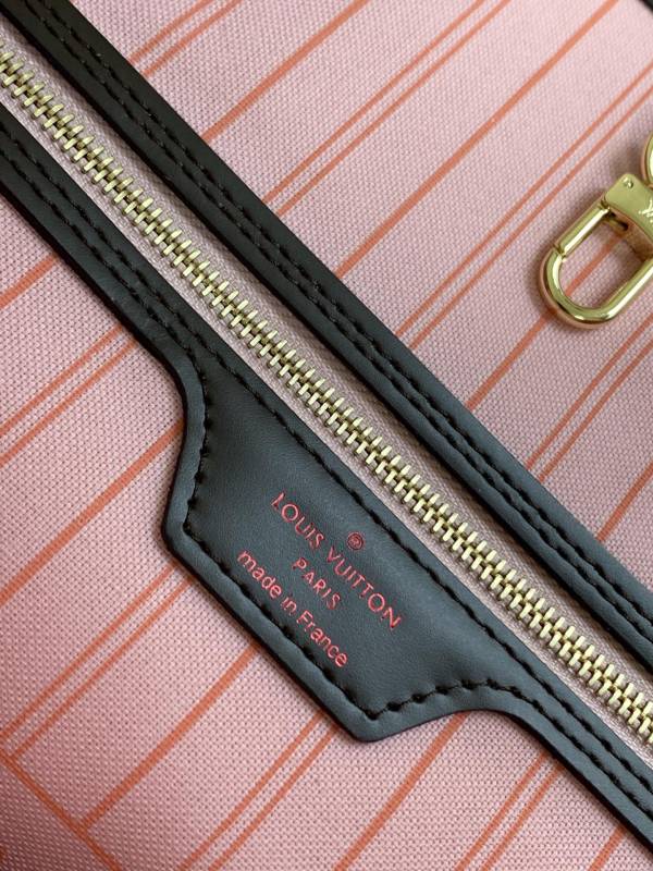 Handbag Louis Vuitton M41603 40995 size 32*29*17