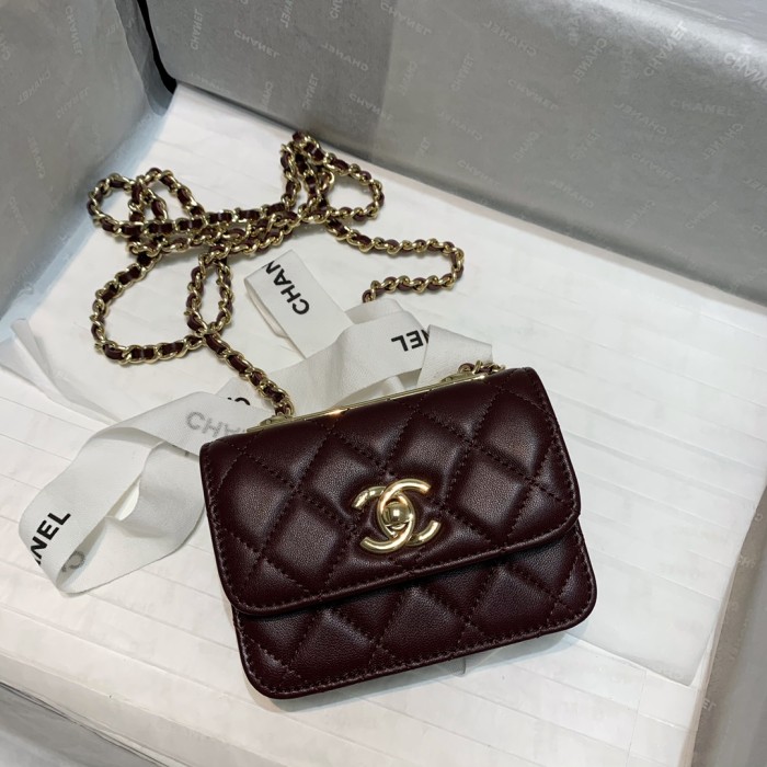 Handbag Chanel 82768 size 12.5 2.5 9 cm