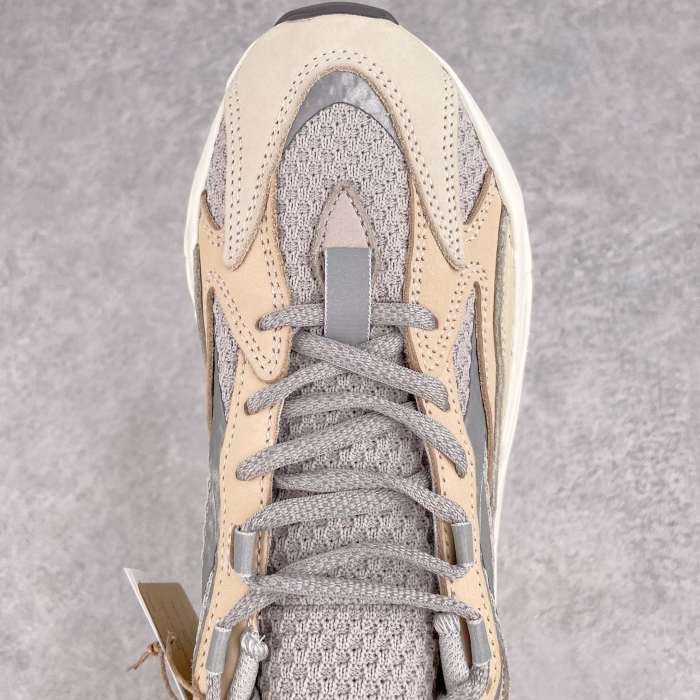 Adidas Yeezy Boost 700 V2 Cream