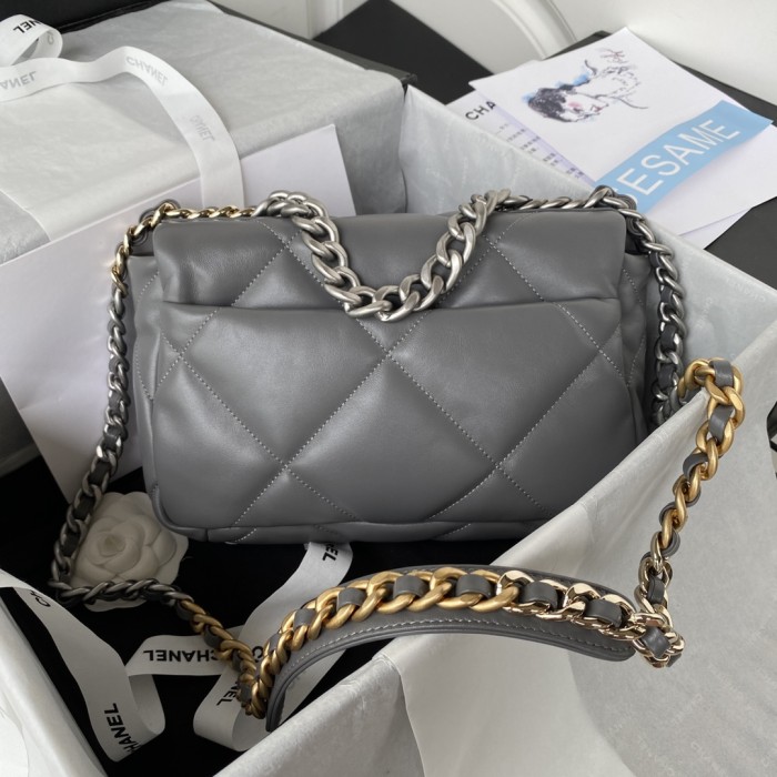 Handbag Chanel size 26 cm