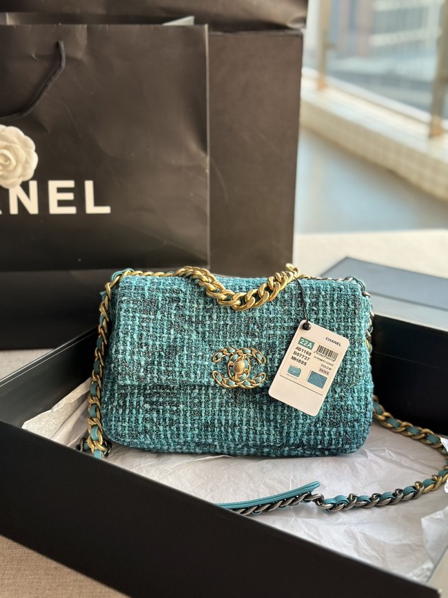 Handbag Chanel AS1161 size 30 CM