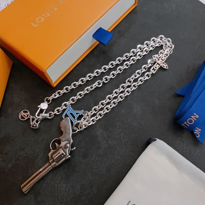 Clothes Louis Vuitton 43