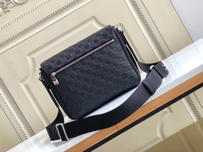 Handbag Louis Vuitton M42711 size 26 x 20 x 7 cm