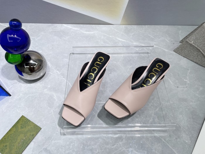 Gucci Women's mid-heel open-toe pump WOMEN 3