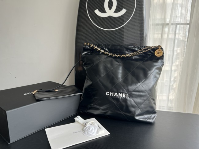 Handbag Chanel size 48cmx45cmx10 cm