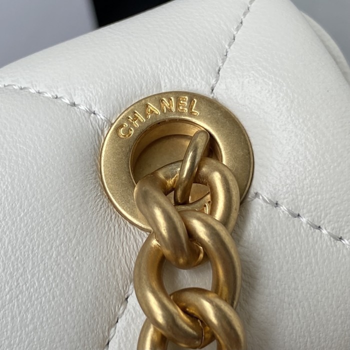 Handbag Chanel AS2734 size 14X19X4 Cm