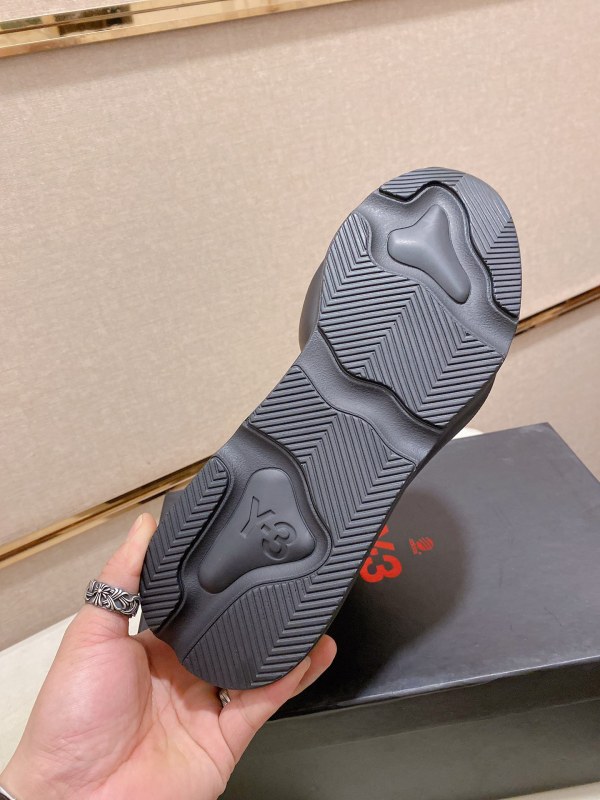 Y-3 Kaiwa Lace-Up Sneakers 21