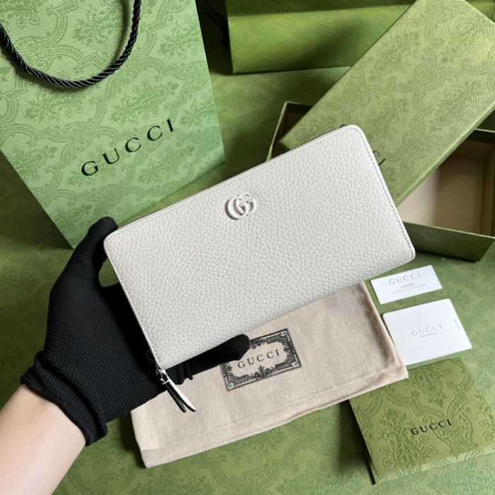 Handbag Gucci 456117 size 19*10.5*2 cm