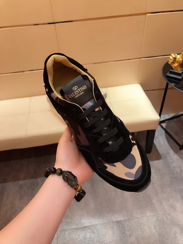 Valentino Garavani Rockrunner camouflage-print sneakers 25