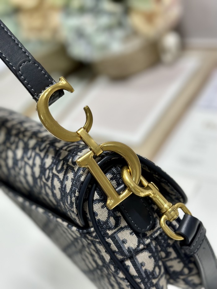 Handbag Dior 3351 size 25.5×20×6.5 cm