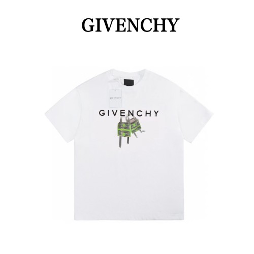Clothes Givenchy 39