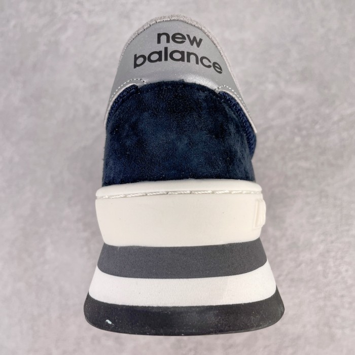 New Balance 990 Sneaker 4