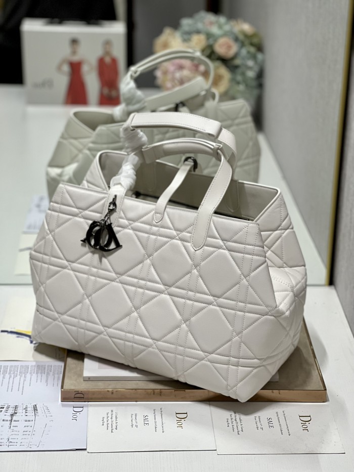 Handbag Dior 1188 size 37×43×22 cm
