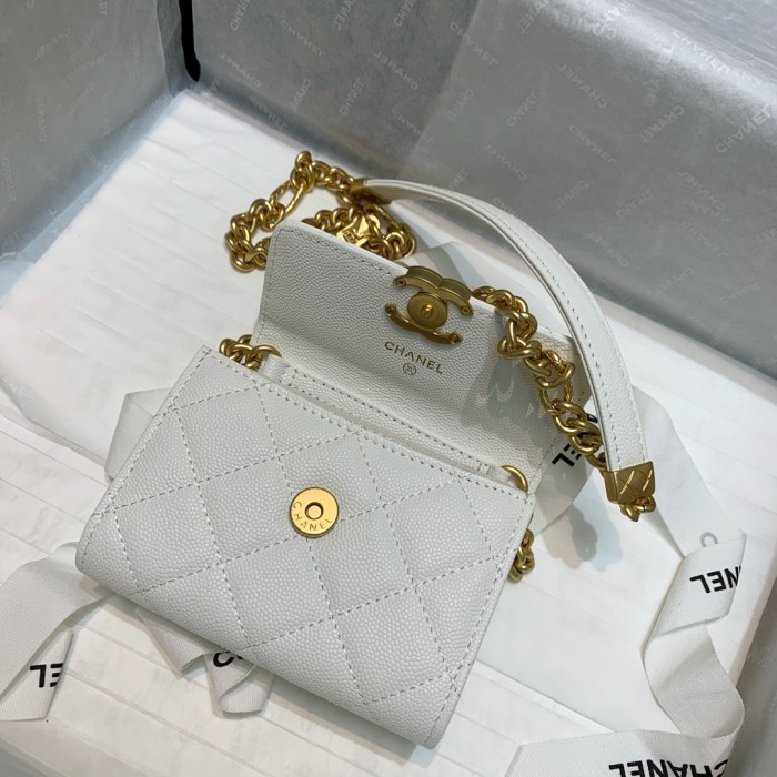Handbag Chanel 81156 size 12 9 2.5 cm
