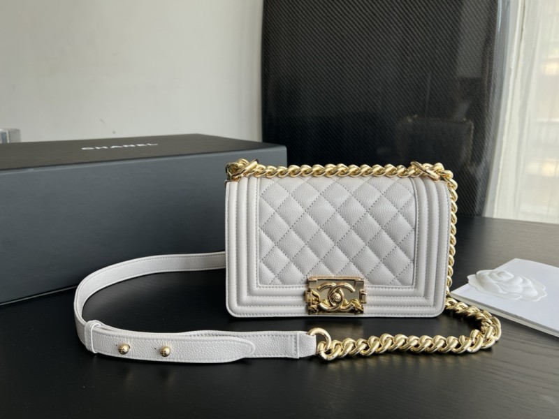 Handbag Chanel size 20 cm