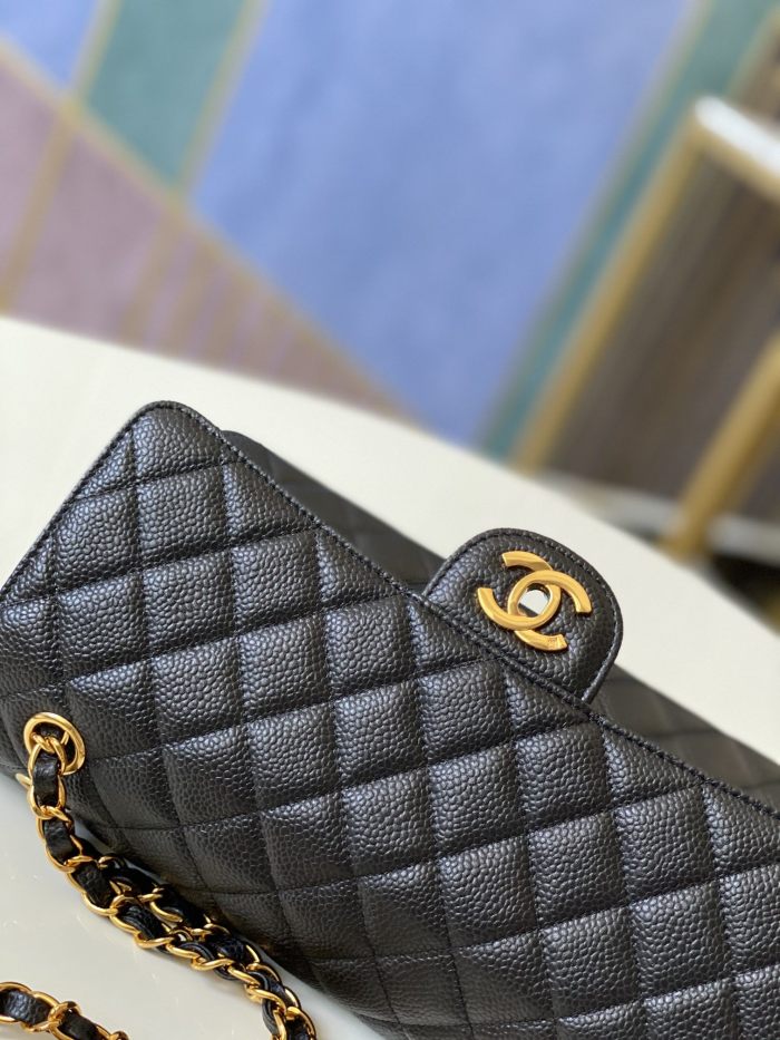Handbag Chanel 112 size 26 cm