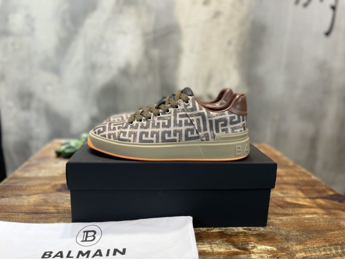 Balmain B-Court sneaker 32