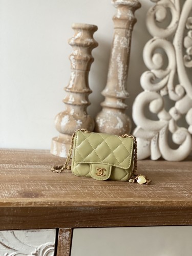 Handbag Chanel 81227 size 11 cm