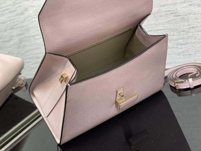 Handbag VALEXTRA size 𝟐𝟔*𝟐𝟎*𝟏𝟐 𝐂𝐦
