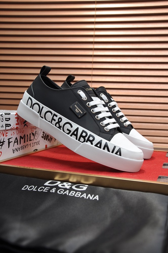 Dolce & Gabbana Low Tops Sneakers 110