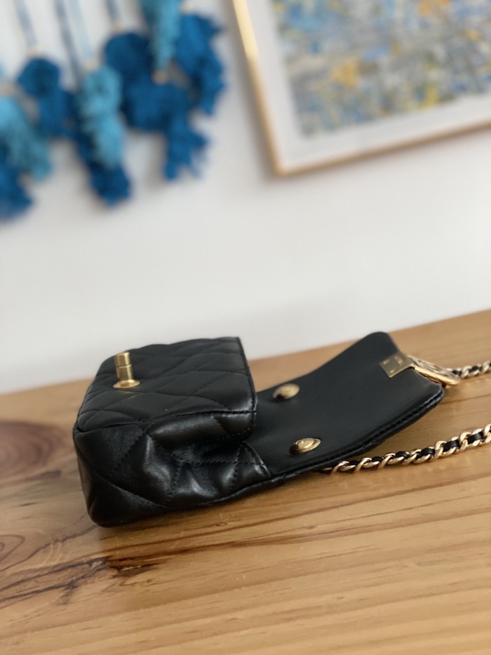 Handbag Chanel 3473 size 13*18*6 cm