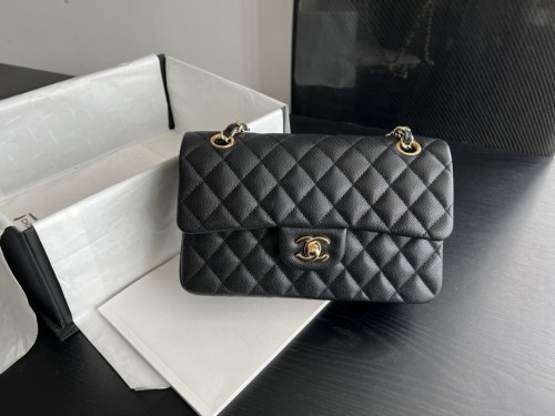 Handbag Chanel size 23 cm