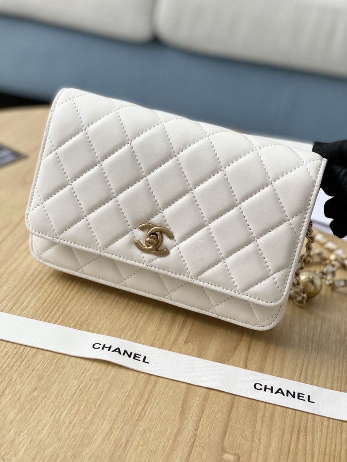 Handbag Chanel 81133 size 19 cm