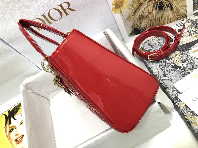 Handbag Dior M0565 size 24×20×11 cm