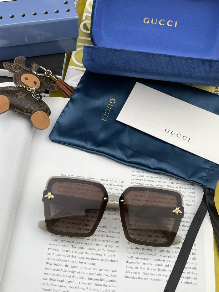 Sunglasses Gucci G1625