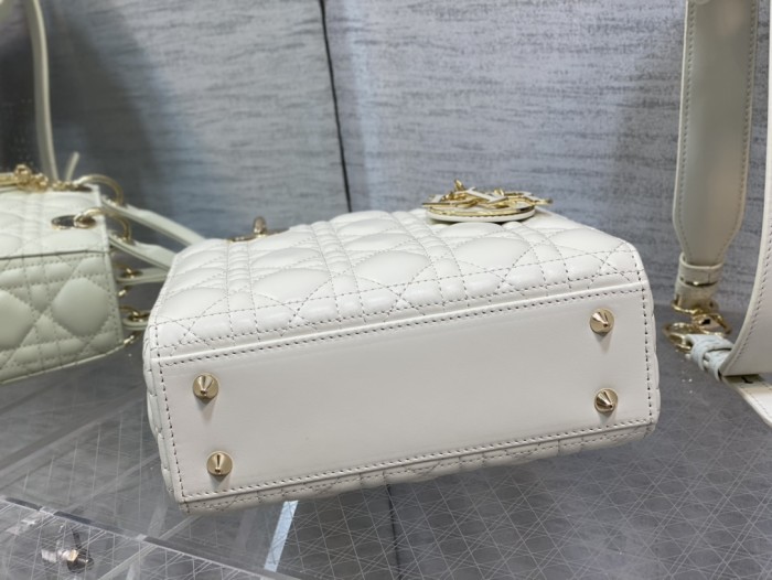 Handbag Dior size 20 cm