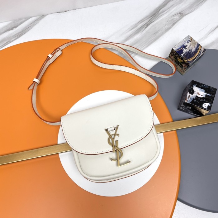 Handbags SAINT LAURENT 619740 size 18x15.5x5.5 cm