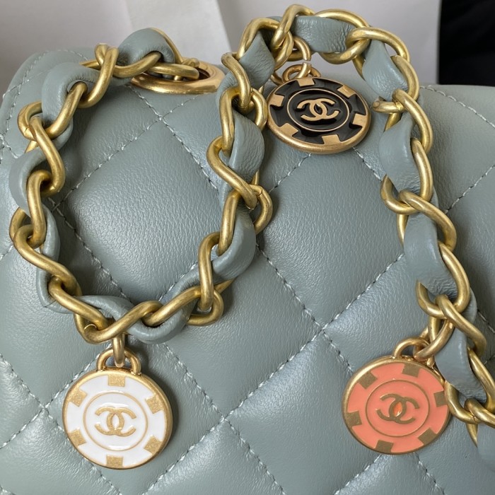 Handbag Chanel AS3737 size 14.5*19*6.5 cm
